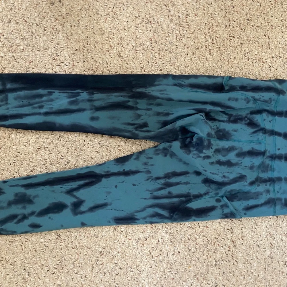 Lululemon Leggings - Picture 3 of 3